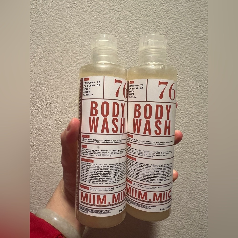 MIIM. MIIC NO 76 SPICY AMBER VANILLA DEEP HYDRATING BODY WASH X2